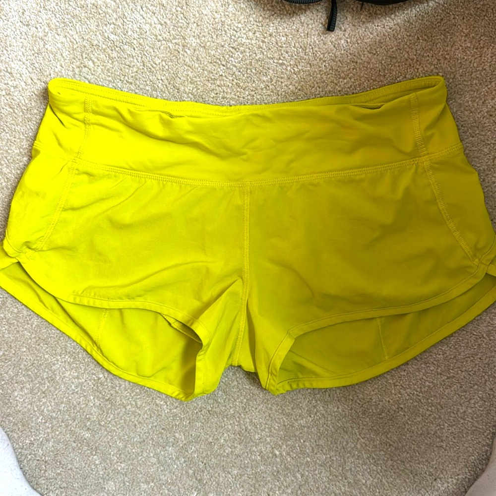 Lululemon Women’s Speed Up Short
2”